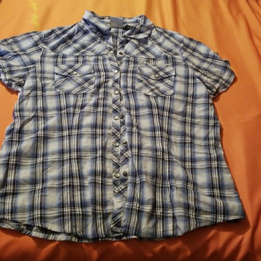 Women's Harley Davidson shirt